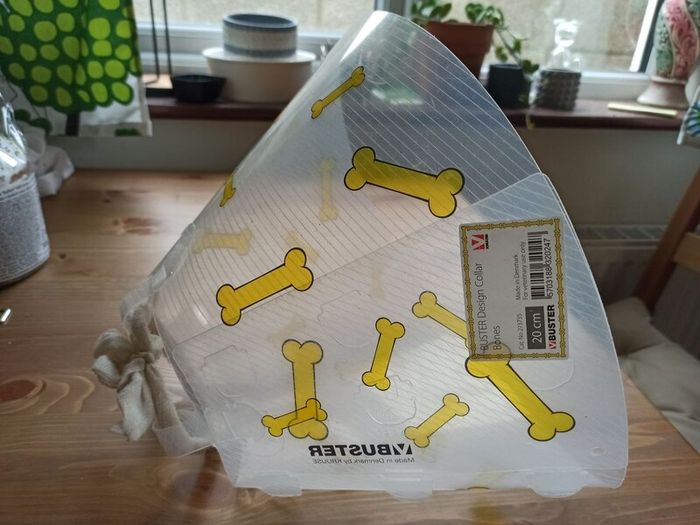 Dog cone - 20cm - free