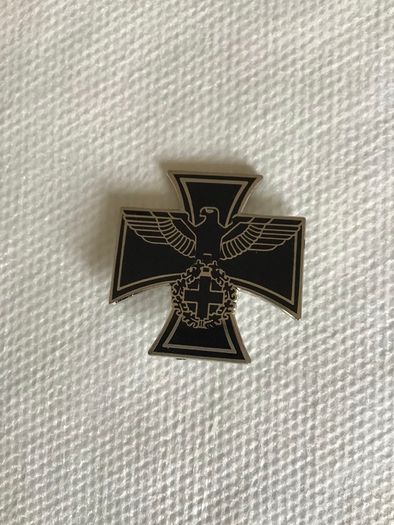 WW2 German Army uniform pin/badge