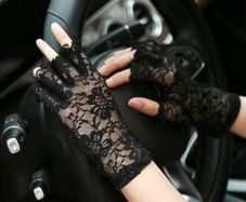 Retro Style - Black Lace Gloves