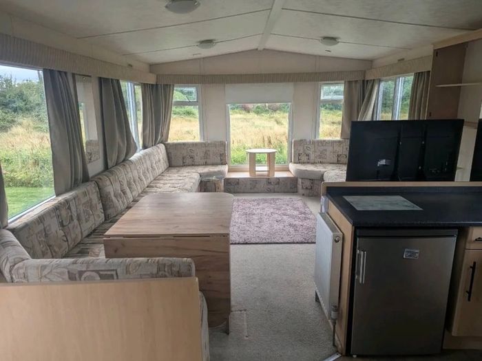 2 Bedroom Millstream Mobile Home 17,000 ONO