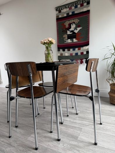 Mid Century Extendable Dining Table and Chairs