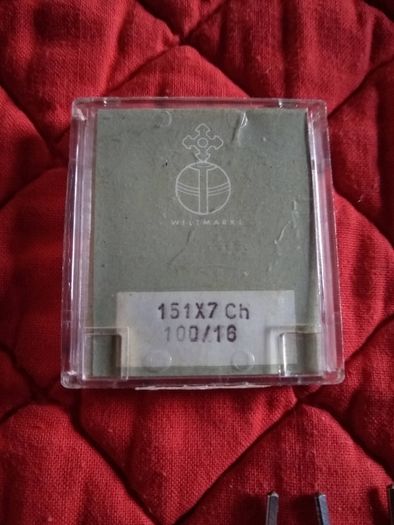 Curved Overlocker Needles