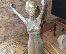 Jeanne Rynhart "Time Flies" nearest offer