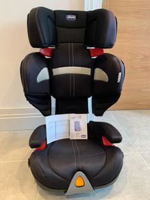 Chicco Oasys 2.3 fix plus high back booster car seat