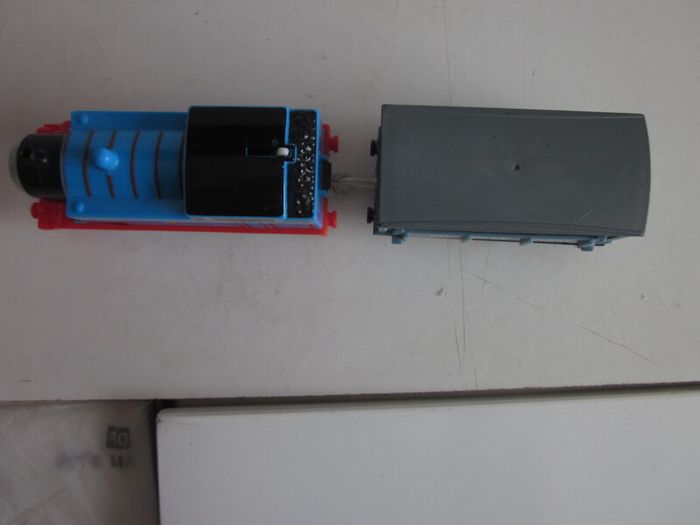 Thomas&Friends  Motorised Train/Tender 2013