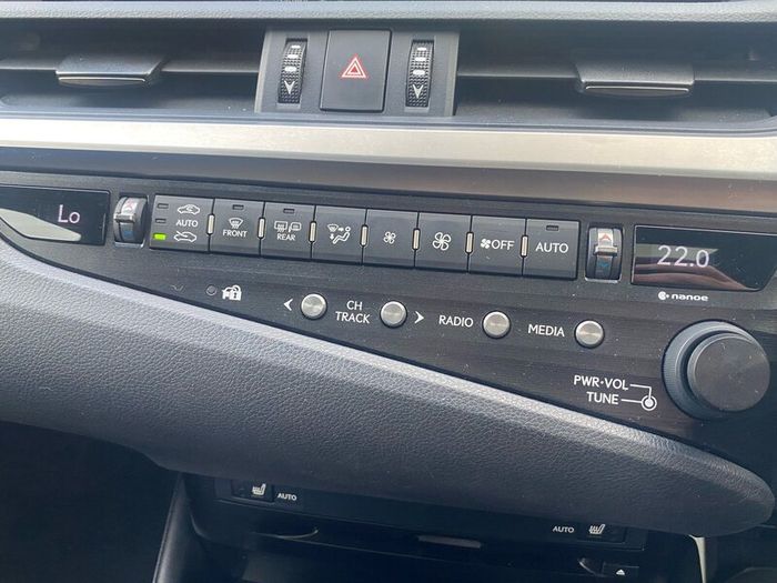 2019 Lexus Es 300h F Sport  Cvt