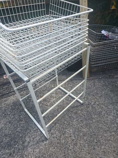 metal drawer unit