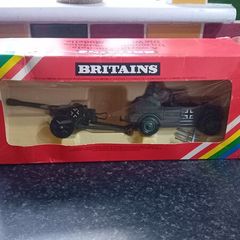 Britain's Kubelwagen and pak gun,Mib