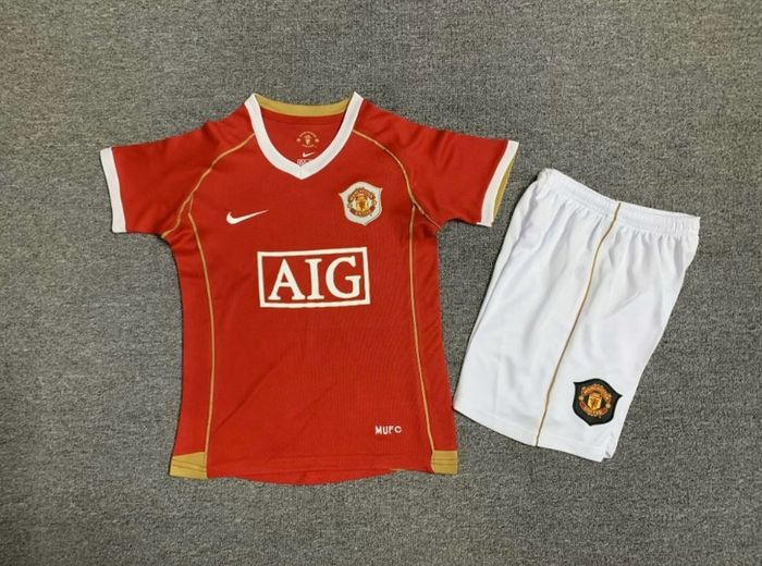 Retro football kits