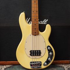 Ernie Ball Musicman StingRay Stingray 2000 - Olympic White