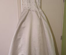 ivory wedding dress A-line