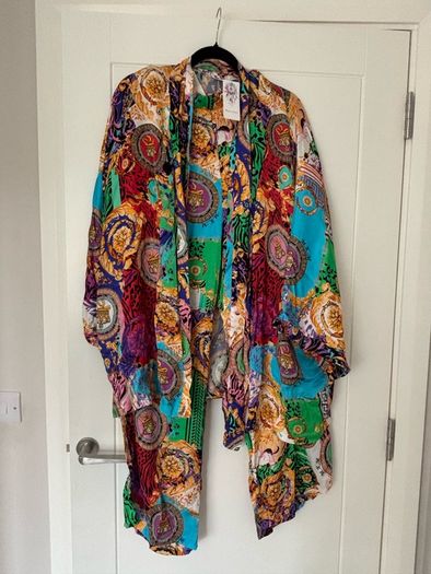 Brand new suit size 14/16/18/20/22