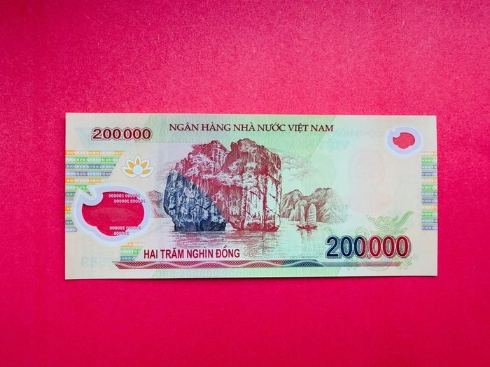 Viet Nam  200,000 Dong. 2022. Pick  123m Polymer / Plastic.  ( Uncirculated )