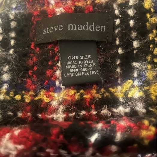 Steve Madden scarf