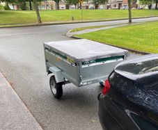 Near new camping trailer Erde