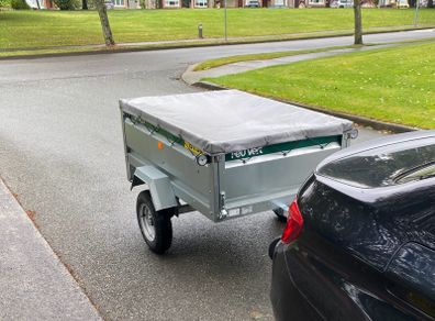 Near new camping trailer Erde