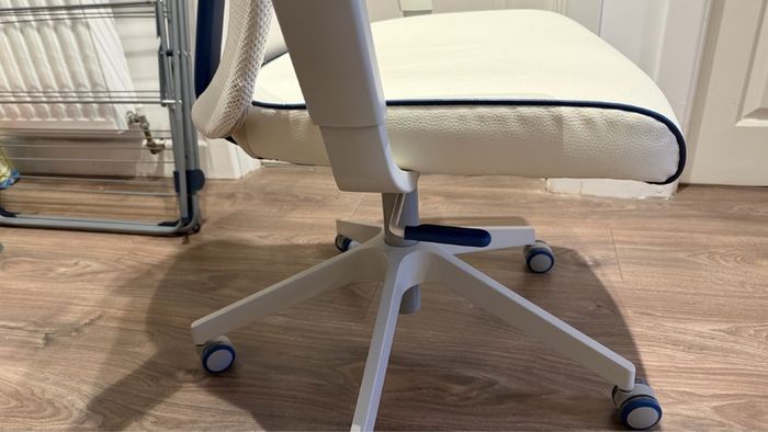 MATCHSPEL Desk/ Gaming chair
