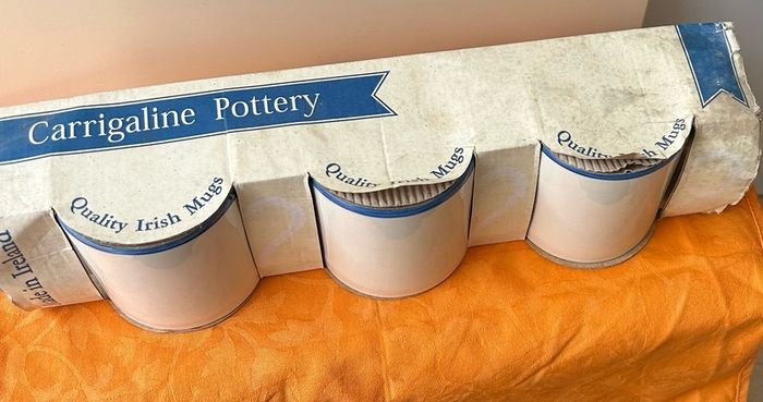 Carrigaline Pottery Single-Stripe Mugs x3