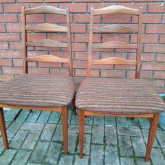 Lovely Pair Of Mid Century Vintage Gplan Chairs
