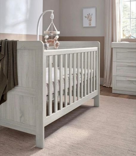 Mamas & Papas Atlas 2 in 1 Convertible Cot bed Toddler Bed