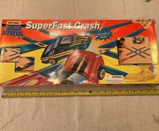 Matchbox Superfast Crash tracks. In box, all parts. Nothing missing. Box in excellent condition. 1996. Relive the great memories.....