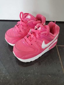 Nike trainers Girls