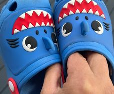 boys clogs