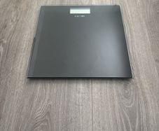 Electronic weighing scale