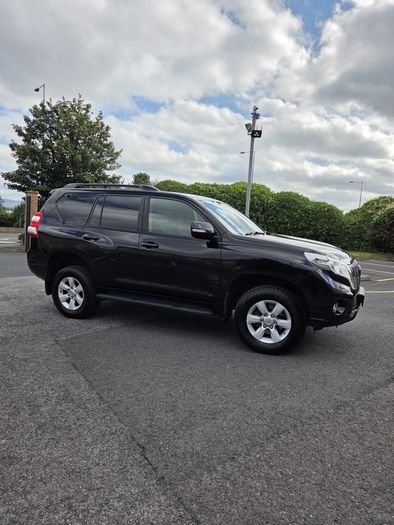 2016 Toyota Land Cruiser