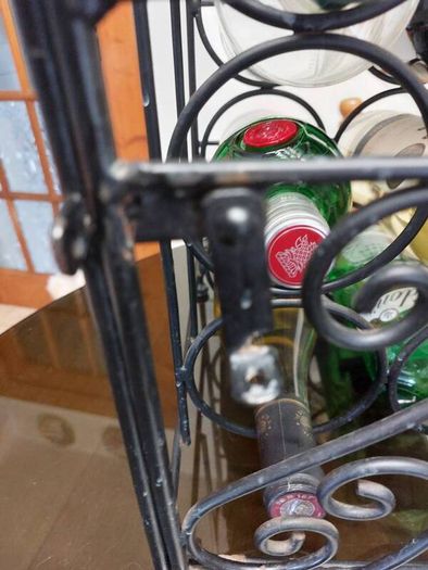 metal wine bottle holder