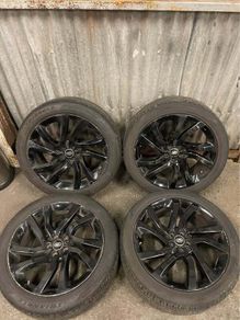 Range Rover 20'' Black Wheels