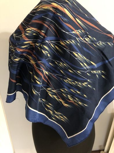 scarf