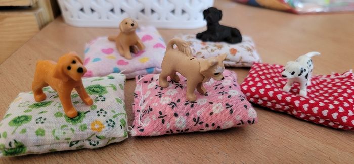 Handmade dog / puppy sets for dolls houses + kennels etc
