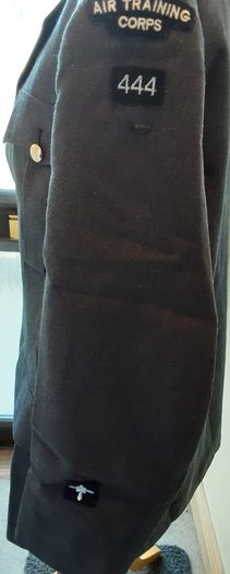 Militaria  RAF no1 dress uniform jacket plus(1972 )