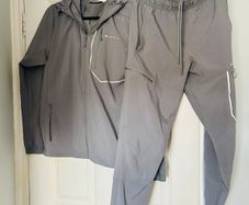 Monterrain Size S Grey Tracksuit