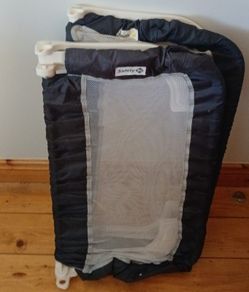 Travel child bed safety guard