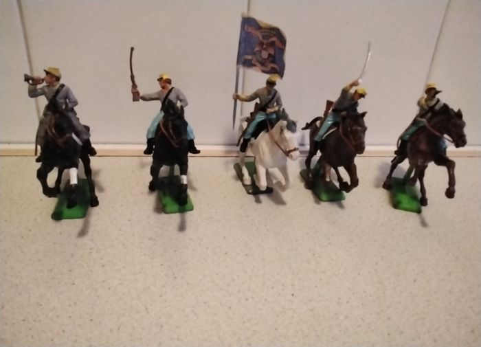 soldiers
