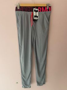 BNWT Under Armour Bottoms YMD