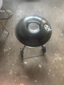 Charcoal portable BBQ