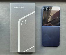 Samsung Galaxy Z Flip 7 512Gb Shadow Blue
