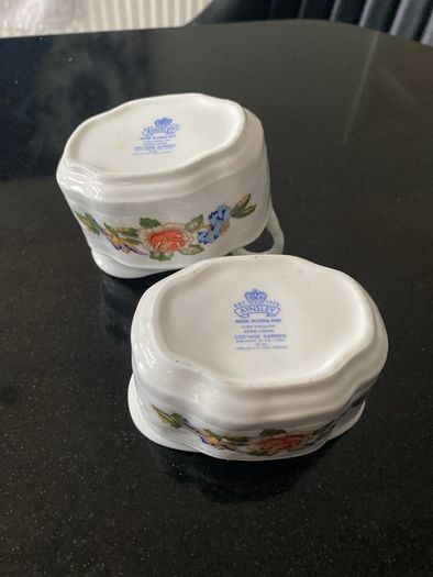 Reduced Cute little Aynsley creamer and  sugar dish