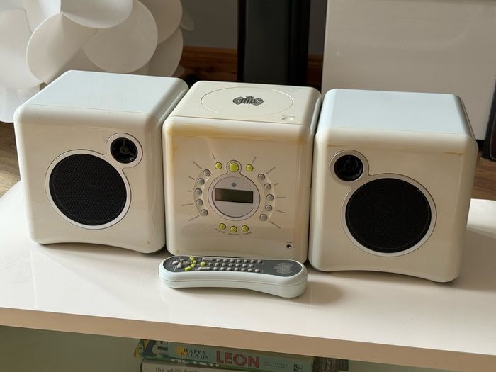 Ministry of Sound MOSMC017 Cube Micro CD System Stereo Radio + Remote