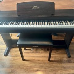 Yamaha Clavinova CLP-810s Digital Piano & Stool