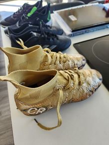 Football boots size 3