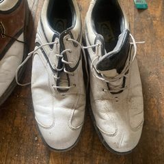 golf shoes