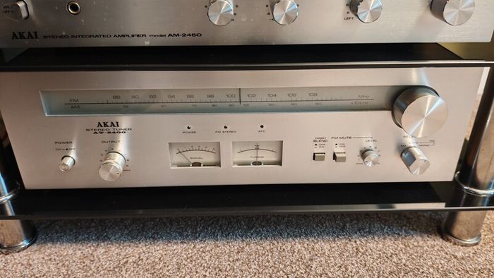 Akai AT 2400 Tuner