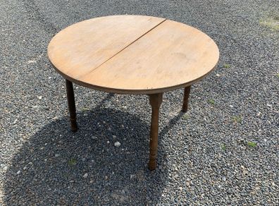 Round Extending Table