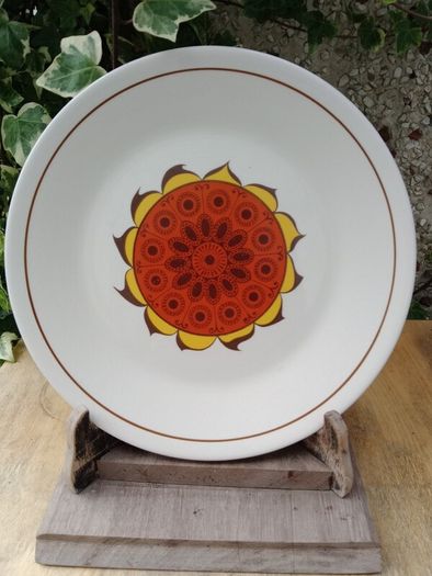 Mid century plate, display plate