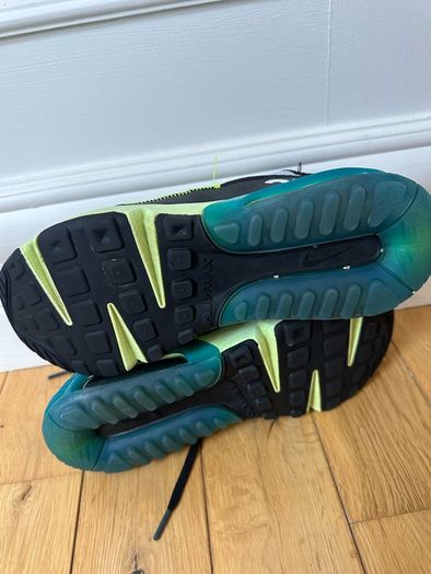 Nike Aur Max 9020