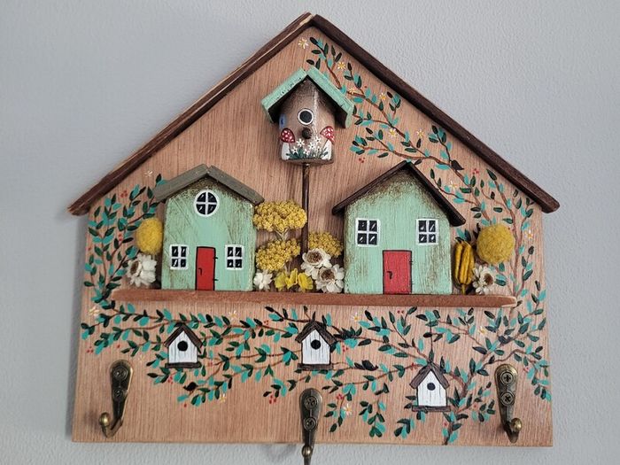 Handcrafted wooden key holder!